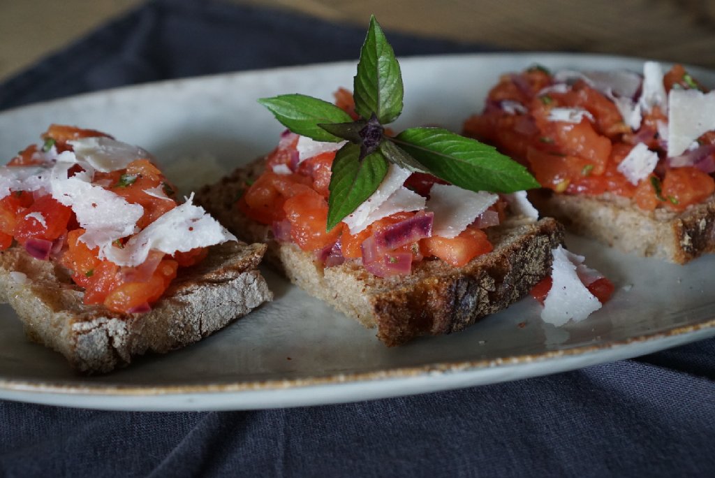 Bruschetta mit Tomaten und Ingwer - Willkommen in unserer leckeren Welt!